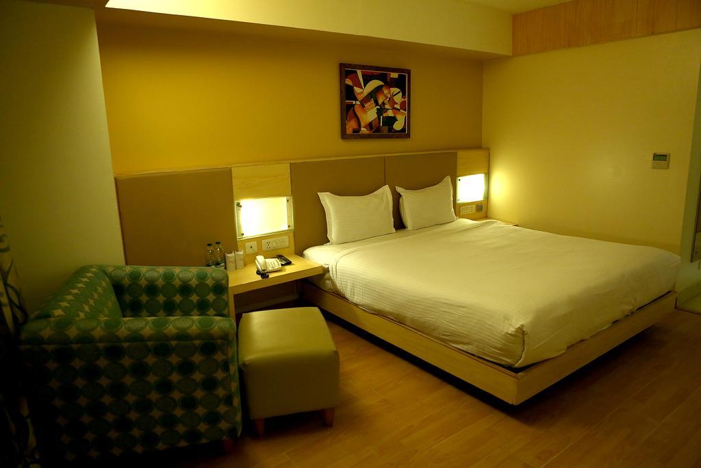Park Maple Hotell Amritsar Exteriör bild